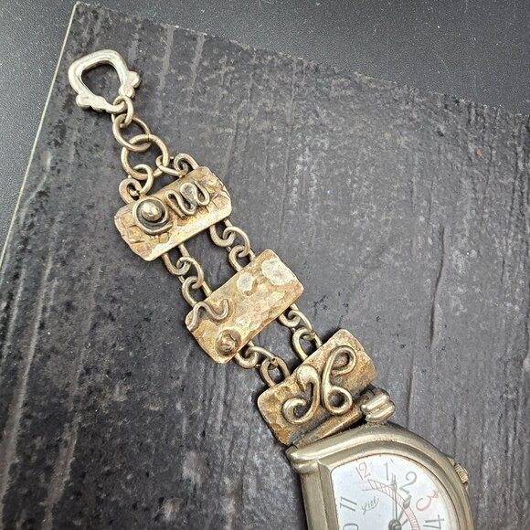 Vintage Silver-Tone Quartz Watch Textured Linked Band & Artistic Design JJ4154 - Picture 3 of 7